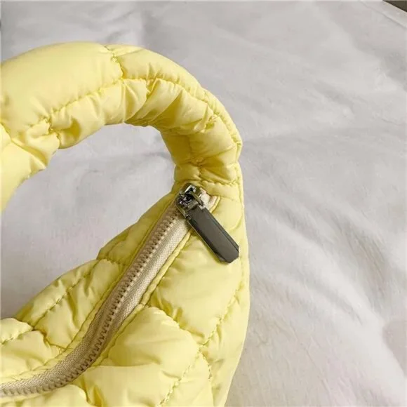 NWT Quilted Nylon Puffer Hobo Purse - Lightweight, Padded - Picture 6 of 6